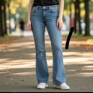 S.O.N.G. NWT Zoey Low Boot Jeans Light Wash Denim Y2K Style Women’s Size 9 (29)